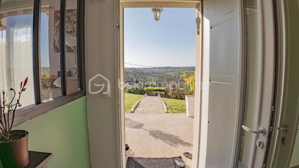 Maison traditionnelle récente avec vue idyllique benignoise – 4 pièces – 3 chambres – 98 m²