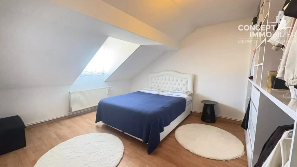 Immeuble à vendre Uckange – 8 pièces – 5 chambres – 202 m²