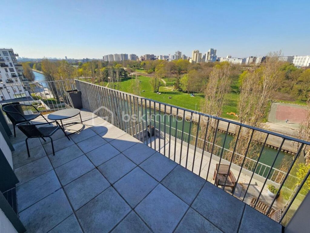 Appartement duplex dernier étage F5 vue Canal de l’Ourcq terrasses parking – 5 pièces – 4 chambres – 97 m²