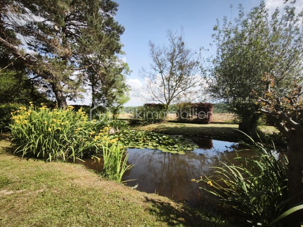Charmant corps de ferme rénové – 6 pièces – 5 chambres – 205 m²