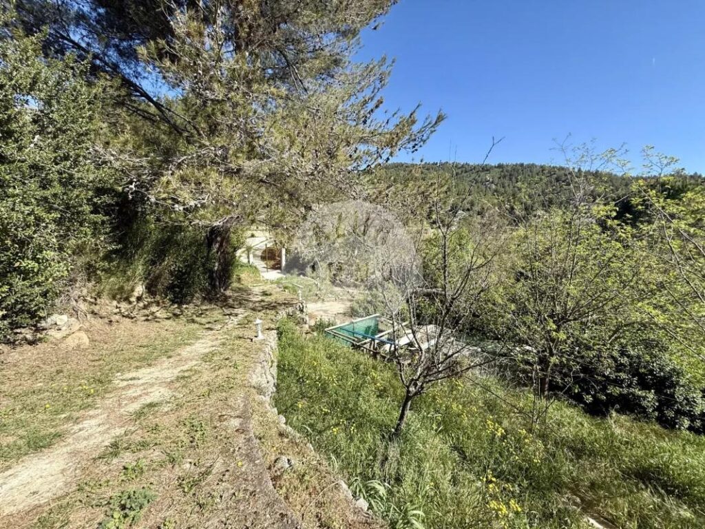 Lascours_Maison de type 3 91.08m² avec garage et dépendance sur 3000m² de terrain – 3 pièces – 2 chambres – 91 m²