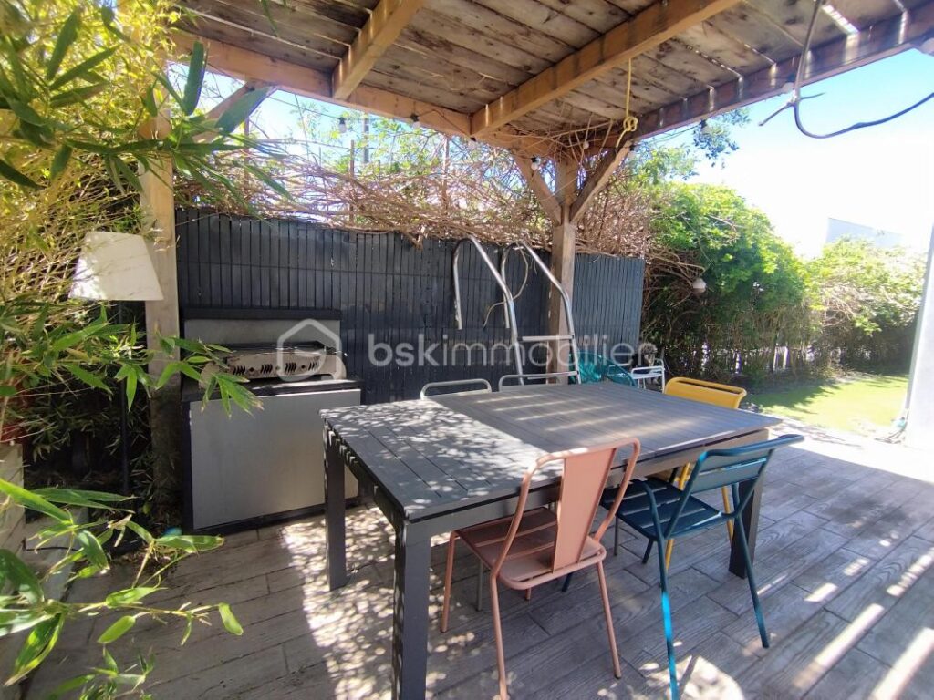 VILLA 3 FACES – 4 CHAMBRES – PISCINE – TOULOUGES – 5 pièces – 4 chambres – 119 m²