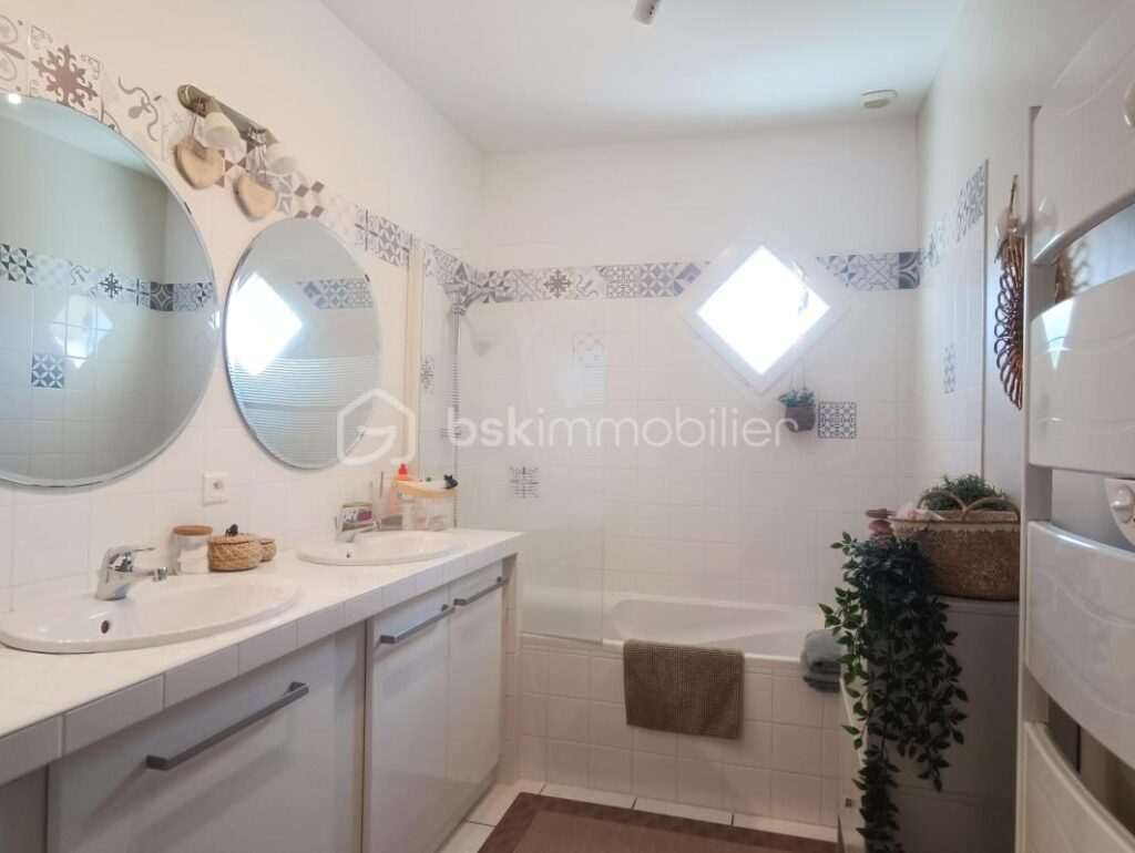 HAVRE DE PAIX : MAISON D&rsquo;ARCHITECTE AVEC VUE IMPRENABLE – 7 pièces – 6 chambres – 220 m²