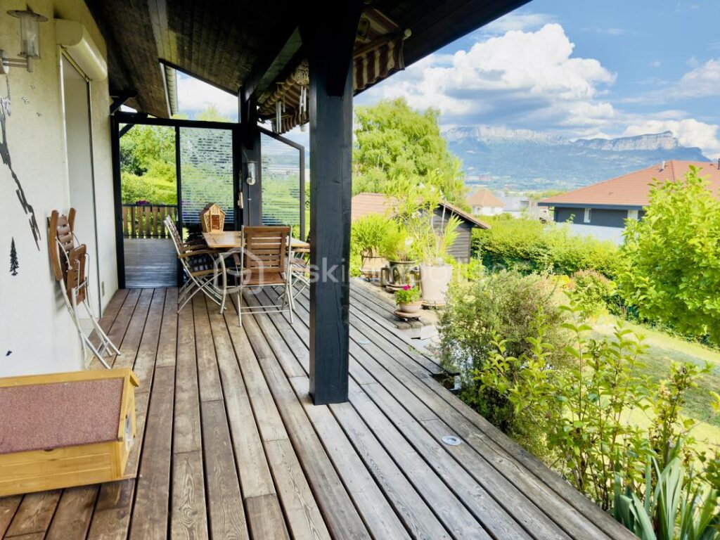 VILLA FAMILIALE D&rsquo;ARCHITECTE – VUE PANORAMIQUE – EPAGNY METZ-TESSY – 6 pièces – 4 chambres – 167 m²
