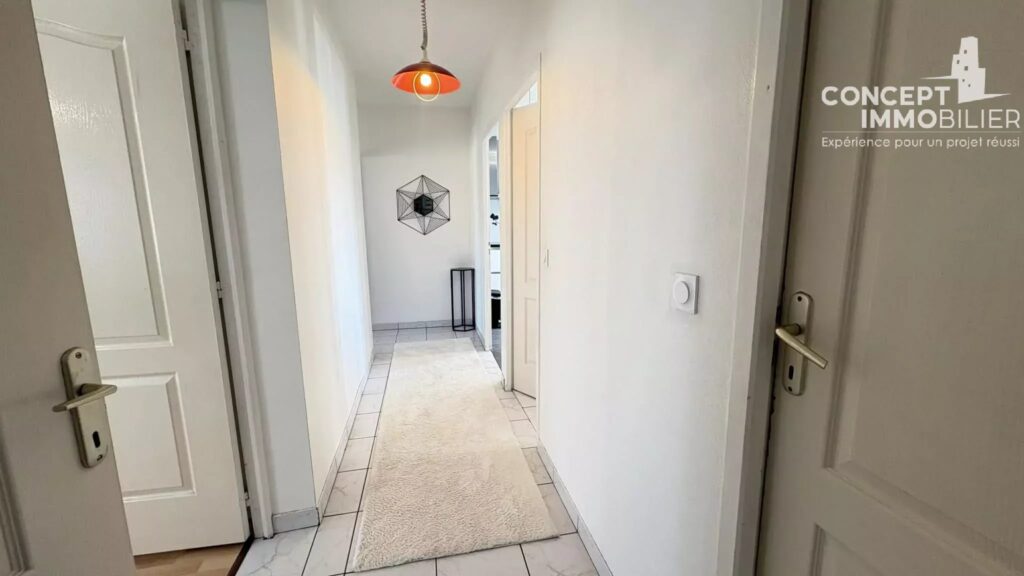 Immeuble à vendre Uckange – 8 pièces – 5 chambres – 202 m²