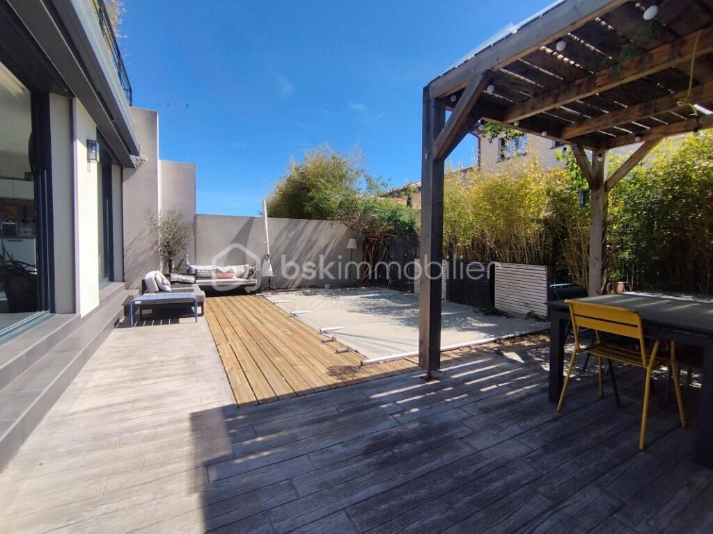 VILLA 3 FACES – 4 CHAMBRES – PISCINE – TOULOUGES – 5 pièces – 4 chambres – 119 m²