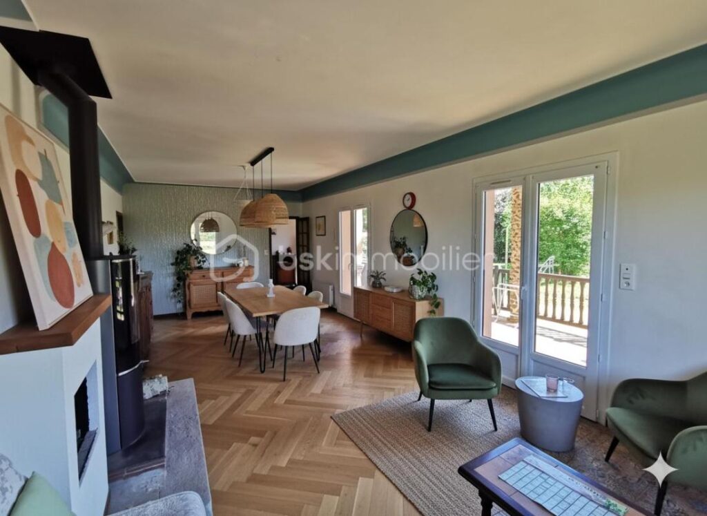 Grande maison familliale – propriété équestre – 6 pièces – 4 chambres – 128 m²