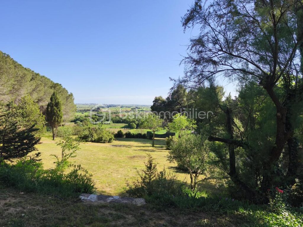 DOMAINE DE CHARME – 7 pièces – 6 chambres – 200 m²