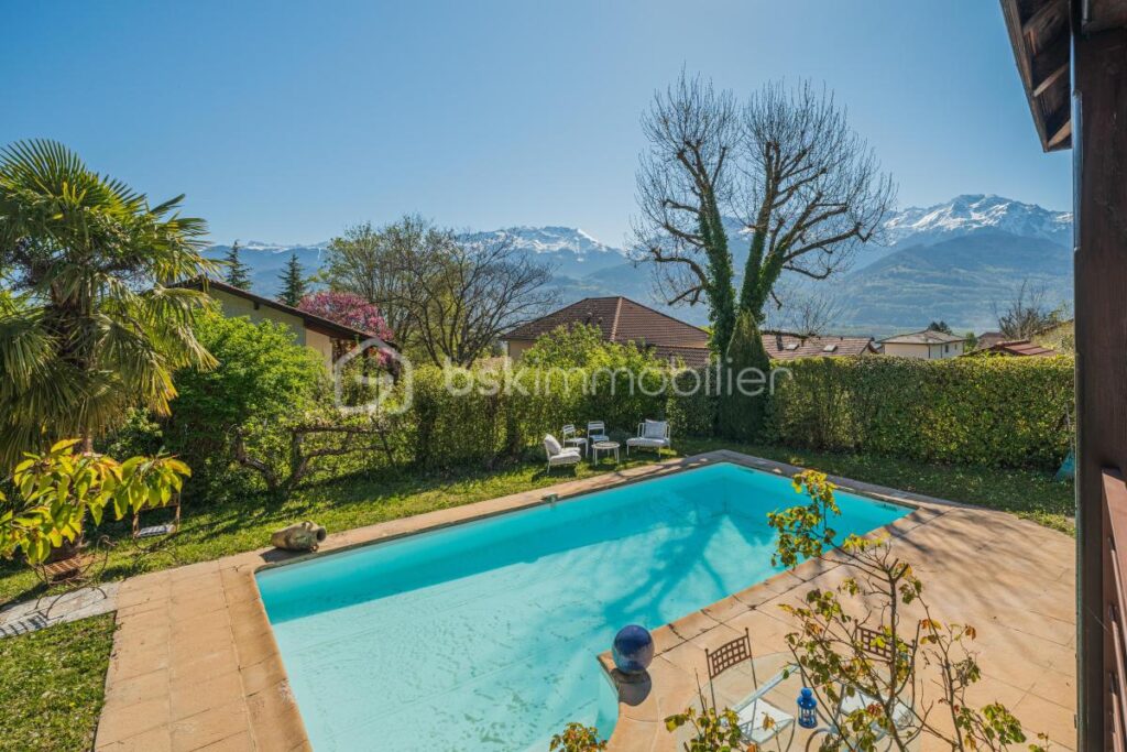 ***EXCLUSIVITÉ À BERNIN : LA VILLA FAMILIALE 7 PIECES PAR EXCELLENCE – ÉLÉGANCE & PANORAMA – 7 pièces – 4 chambres – 213 m²