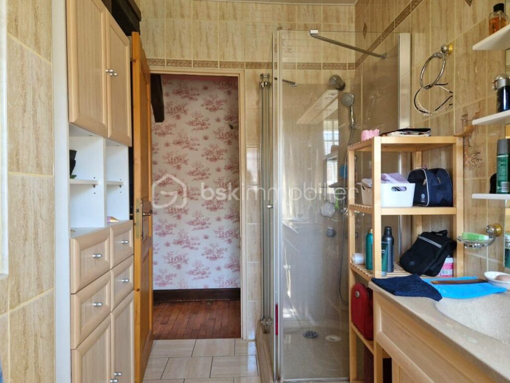 Magnifique propriété avec jardin arboré, au calme et sans vis-à-vis ! – 11 pièces – 7 chambres – 381 m²