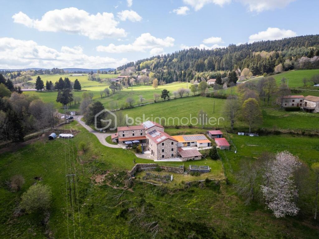 Domaine d&rsquo;exception Colombier sous pilat – 16 pièces – 10 chambres – 532 m²