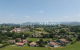 Authentique ferme basque aux vues imprenables – 10 pièces – 4 chambres – 421 m²