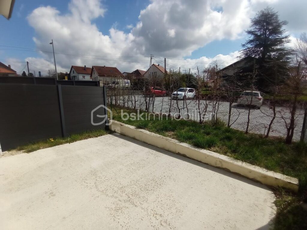 UN HAVRE DE BIEN ETRE POUR CET APPARTEMENT T3 DUPLEX REZ DE JARDIN CLOS DE 2020, DANS MAISON – 3 pièces – 2 chambres – 72 m²