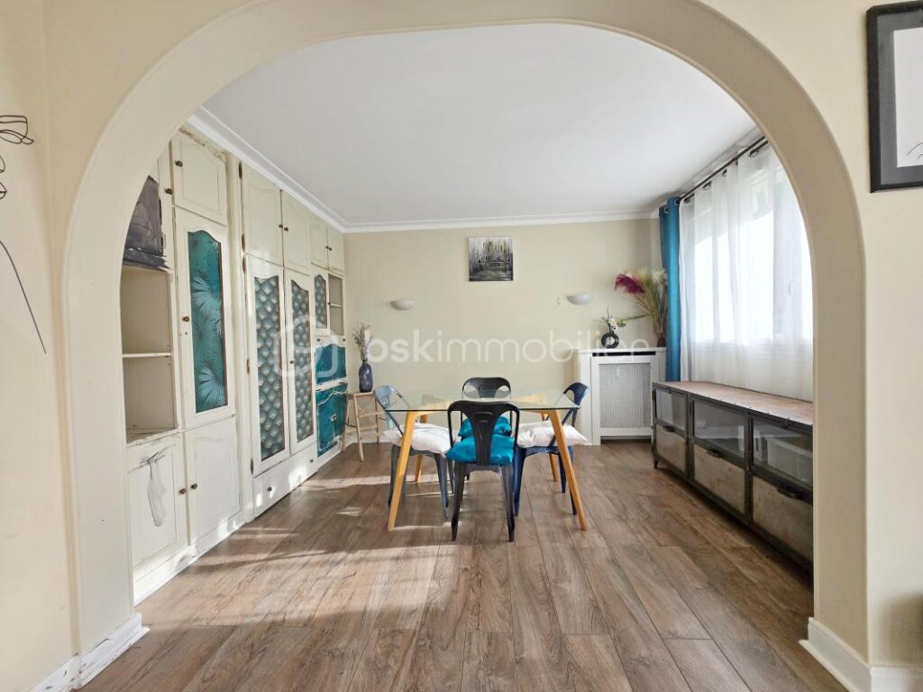 Appartement proche du centre ville – 4 pièces – 2 chambres – 73 m²