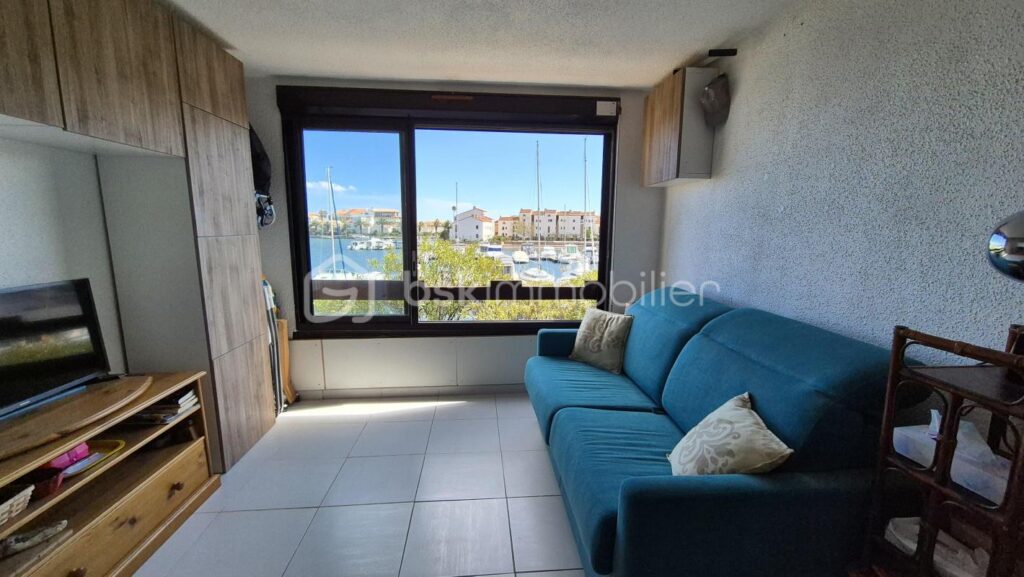 A VENDRE APPARTEMENT STUDIO CABINE DE 26M² A SAINT CYPRIEN PLAGE – LES CAPELLANS – PARKING PRIVE – PISCINE – PROCHE DE LA PLAGE ET DES COMMERCES – 1 pièce – NR chambres – 26 m²
