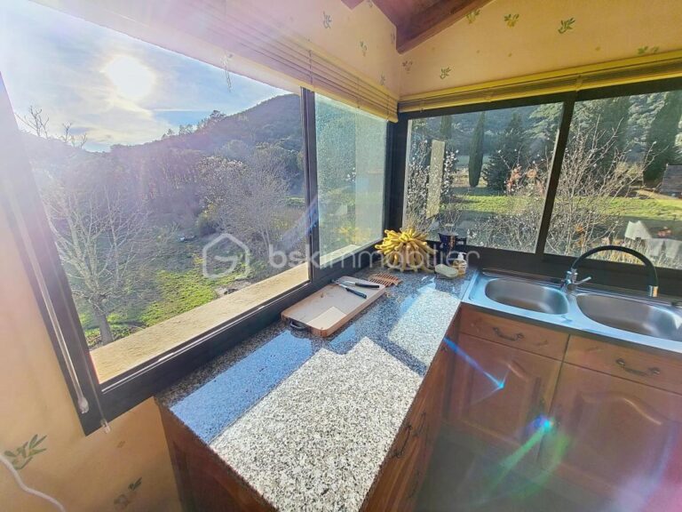 Maison de caractère divisible – Fort potentiel (gîte, locatif, familial) en Piémont Cévenol – Monoblet – 6 pièces – 4 chambres – 176 m²