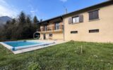 Maison familiale 183 m² avec piscine, grand terrain et vue nature – Rovon à proximité immédiate de Vinay – 6 pièces – 4 chambres – 183 m²