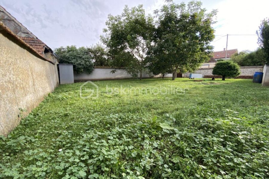 Terrain à vendre à Chateauneuf en thymerais