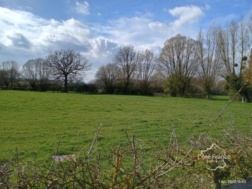 NORD – Noyelles-Sur-Sambre – Maison mitoyenne à rénover – 6 pièces – 3 chambres – 157 m²