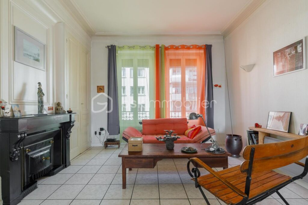 Charmant T3 traversant en duplex au sein d’une petite copropriété à MONTCHAT Lyon 3 – 3 pièces – 2 chambres – 63 m²