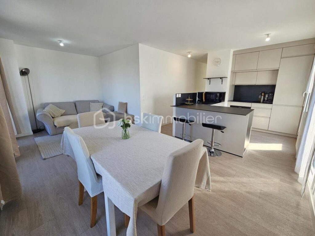 Appartement duplex dernier étage F5 vue Canal de l’Ourcq terrasses parking – 5 pièces – 4 chambres – 97 m²