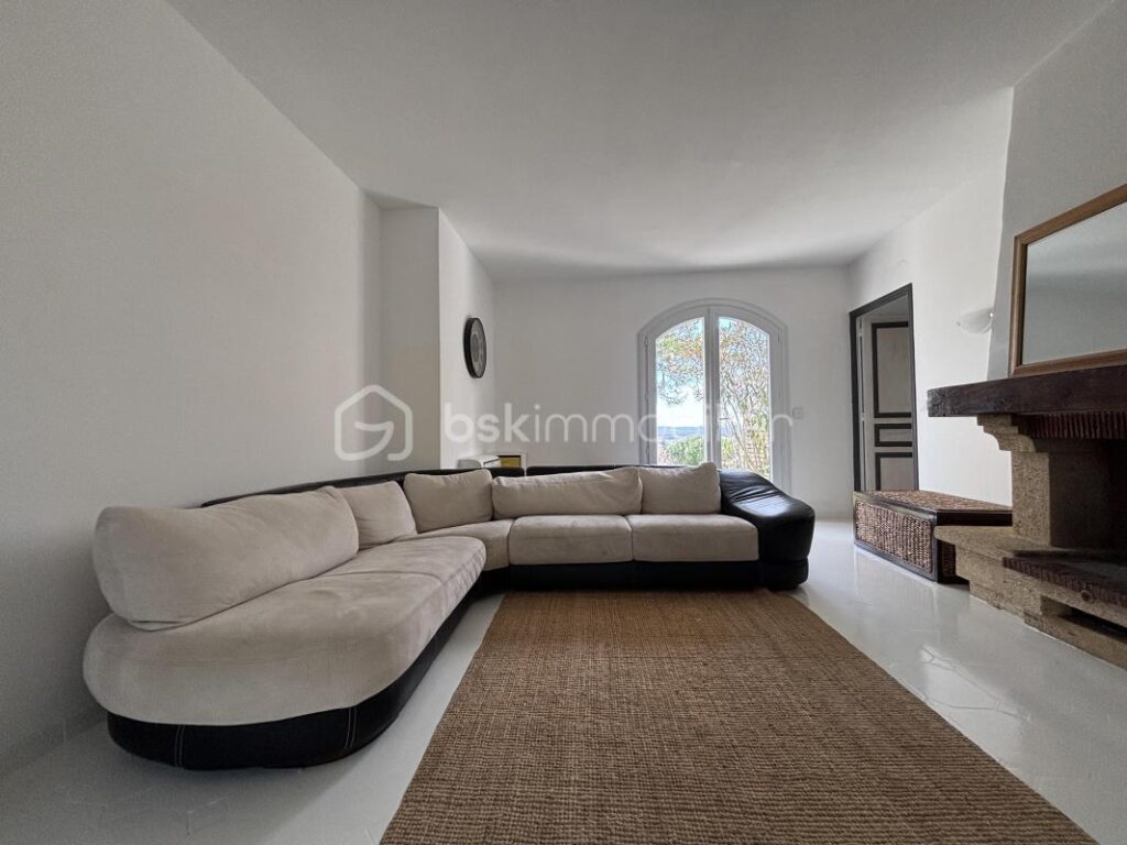 MAISON D’ARCHITECTE SUR RABASTENS – 8 pièces – 5 chambres – 219 m²