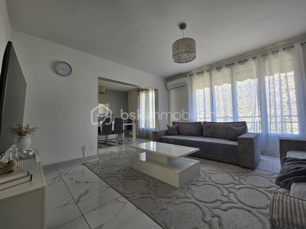 Coup de cœur T5 à découvrir sur la commune du Pont-de-Claix – 5 pièces – 3 chambres – 90 m²