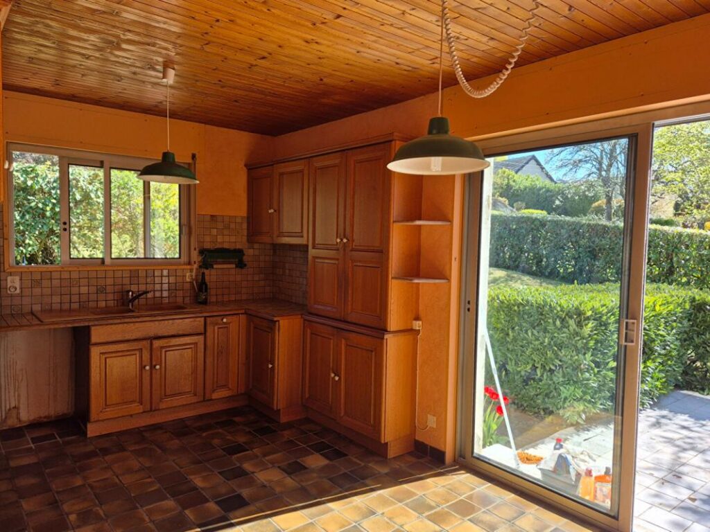 Maison d&rsquo;architecte Echenoz La Meline 5 pièce(s) 138 m2 – 5 pièces – 3 chambres – 138 m²