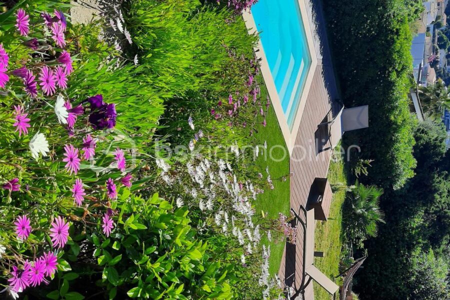 Maison à vendre à Six fours les plages