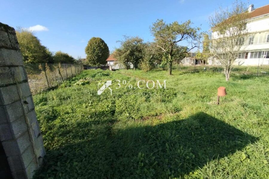Terrain à vendre à Einville au jard