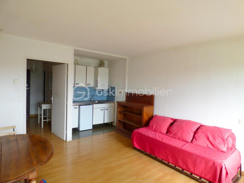 Appartement T1 avec balcon – 1 pièce – NR chambres – 27 m²