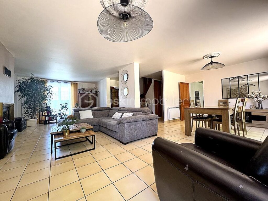 Marolles-en-Hurepoix – 6 pièces – 4 chambres – 178 m²