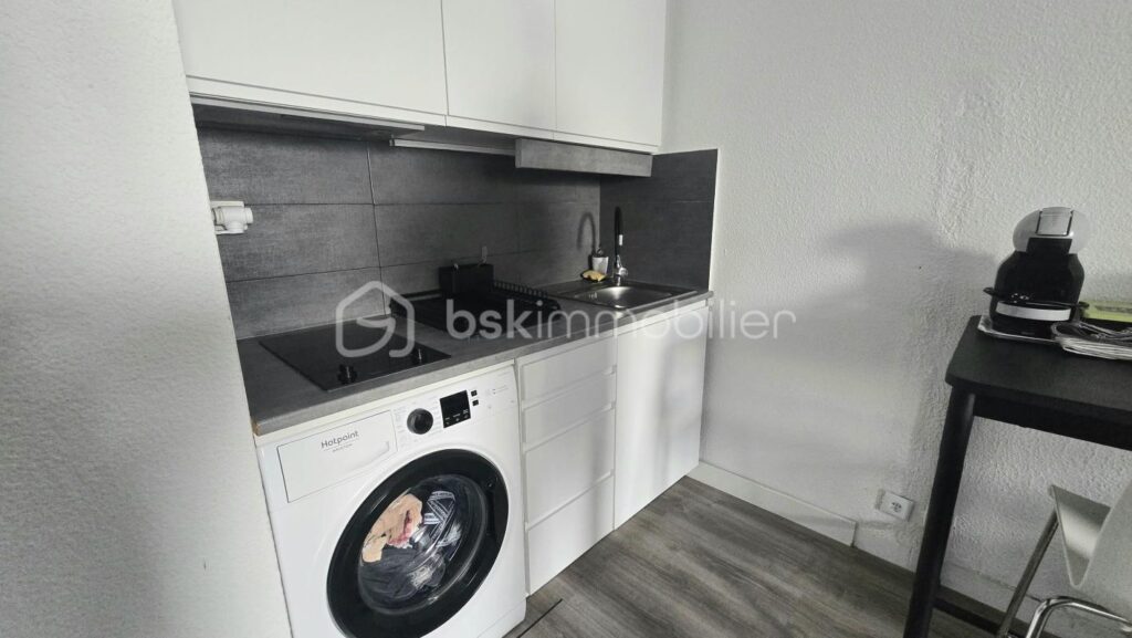 APPARTEMENT VUE ÉTANG ET CANIGOU – 1 pièce – NR chambres – 25 m²