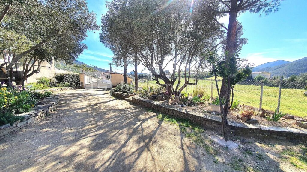 MAISON 119 M² – PLEIN SUD – 3 CHAMBRESS – TERRAIN 990 M² – VUE EXCEPTIONNELLE – 4 pièces – 3 chambres – 119 m²