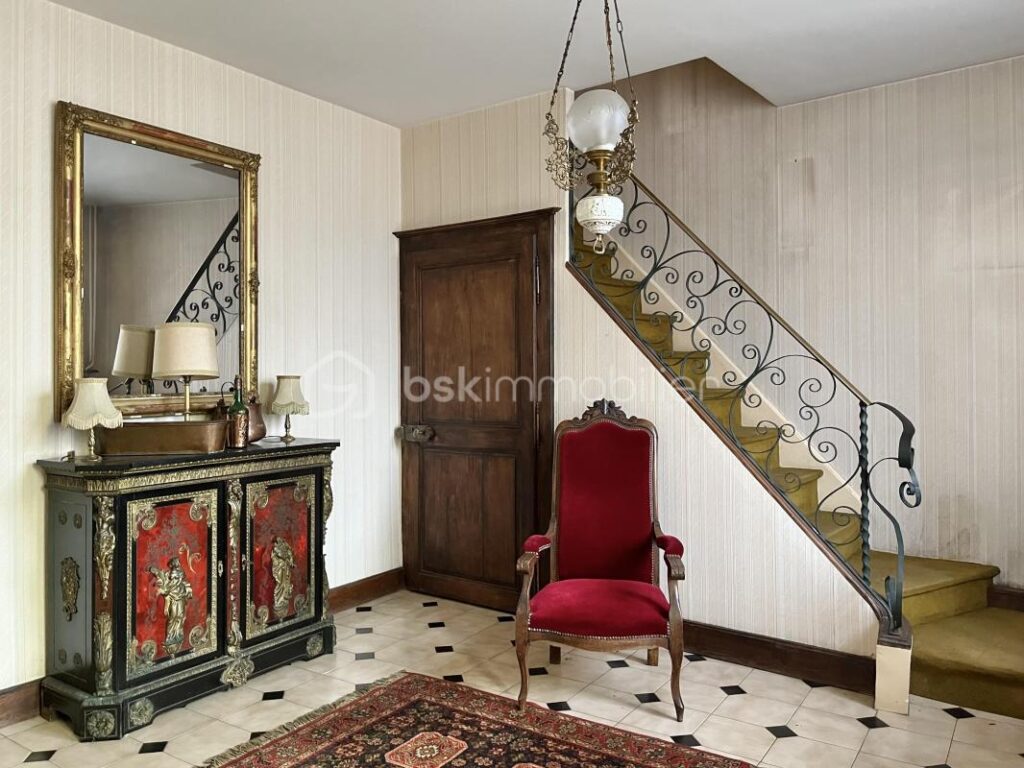 Immeuble 10 pièces – 10 pièces – NR chambres – 581 m²