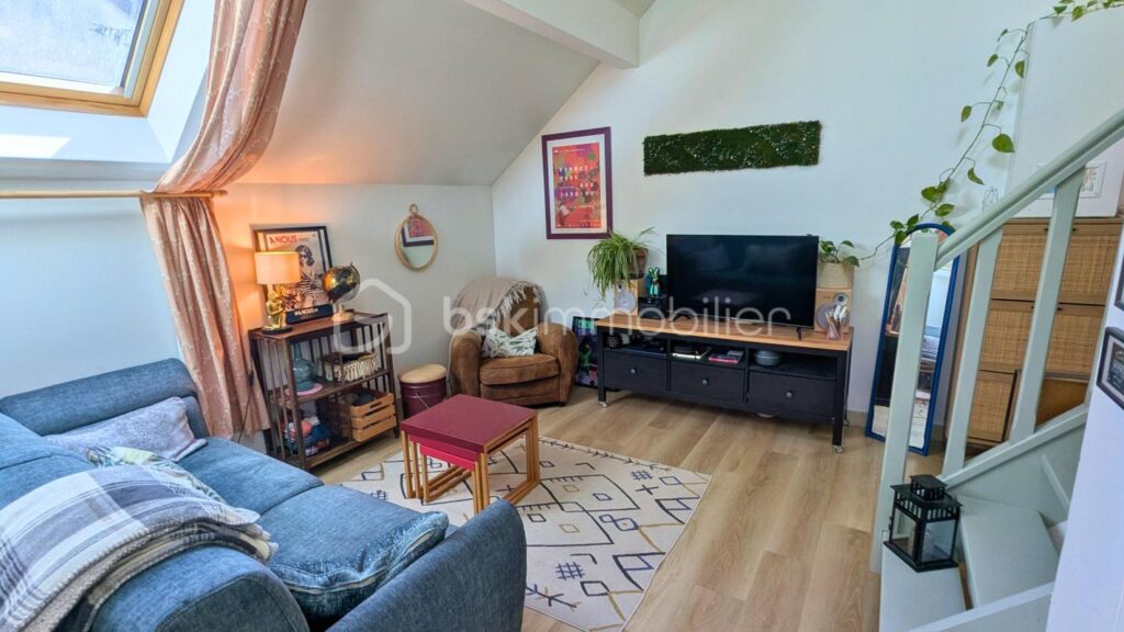 Coup de cœur assuré : Appartement de caractère dans un cadre nature – Brie-Comte-Robert – 2 pièces – 1 chambre – 42 m²