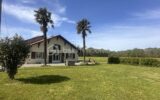 **Maison landaise de caractère avec piscine et parc arboré – Fort potentiel** – 5 pièces – 4 chambres – 164 m²