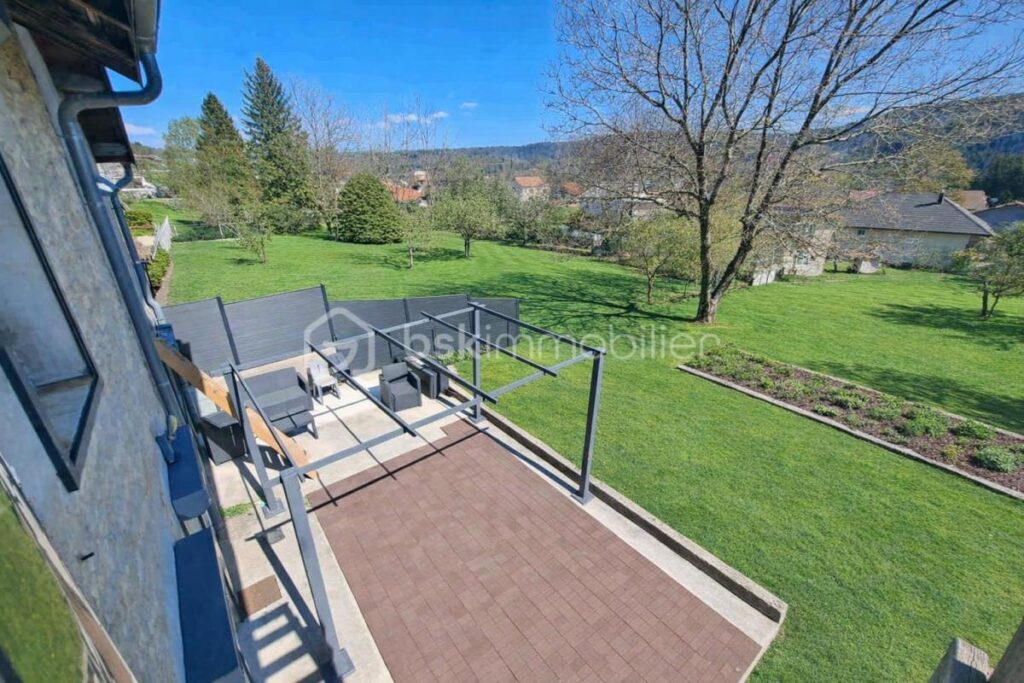 Maison a VIRY de 130M2 – 4 pièces – 3 chambres – 130 m²