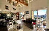 COUP DE CŒUR pour une villa individuelle à Vence Sud. Vue mer. Terrain piscinable – 4 pièces – 3 chambres – 135 m²