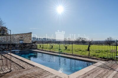 Maison – 7 pièces – 4 chambres – 275 m²