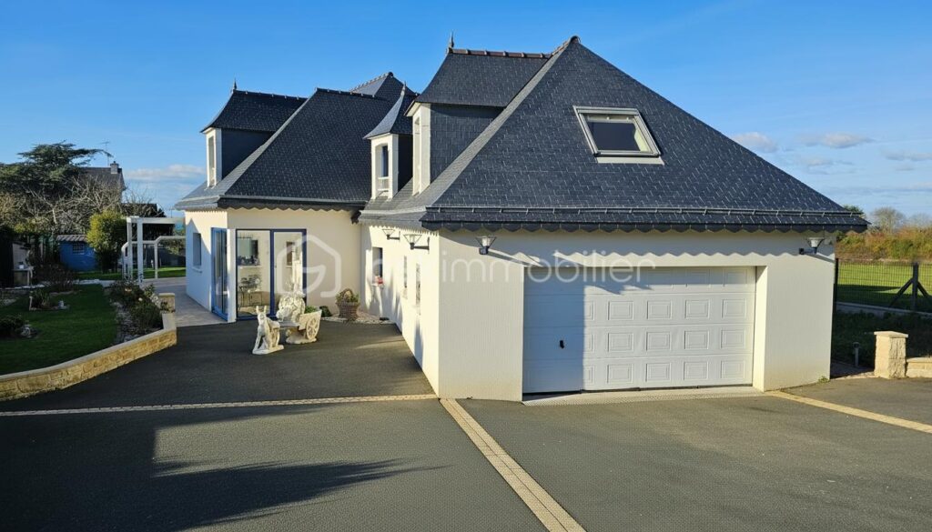 Maison d’Architecte Vue Mer – Équipée PMR – Plage 3 mn – 7 pièces – 3 chambres – 223 m²