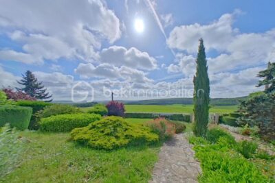 ✨ Maison traditionnelle avec vue panoramique – Cadre exceptionnel à 3 min de Pont-sur-Yonne ✨ – 5 pièces – 4 chambres – 140 m²