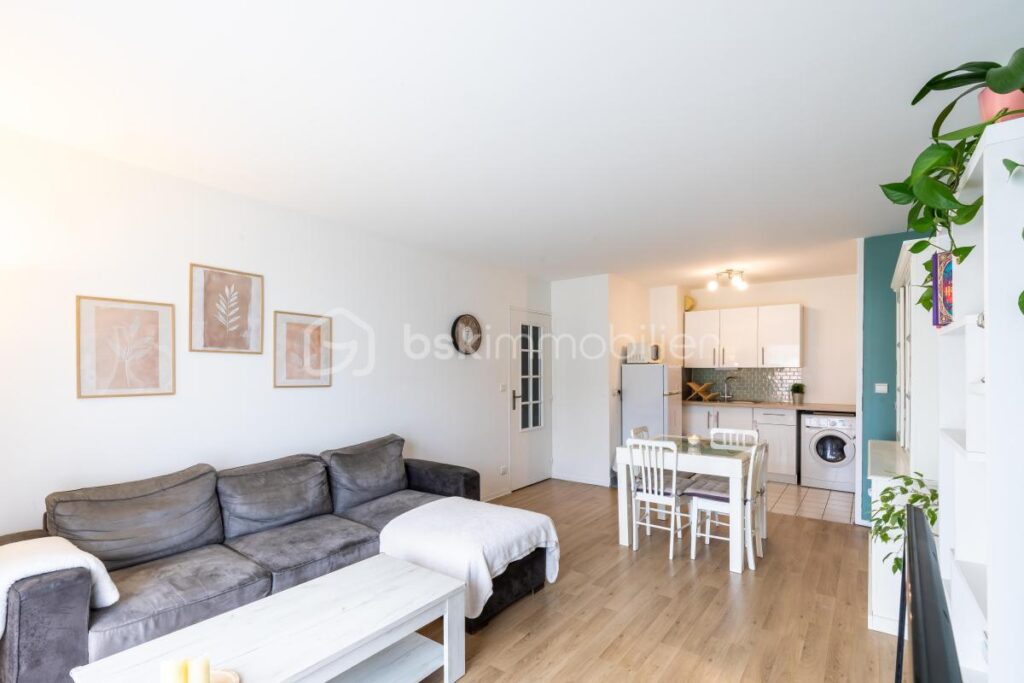 Appartement 2 pièces de 46.49 m² 77410 CLAYE-SOUILLY – 2 pièces – 1 chambre – 46 m²