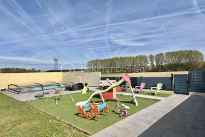 À vendre – Ensemble immobilier avec fort potentiel aux portes de Meaux, sur la commune de Poincy – 10 pièces – 8 chambres – 245 m²