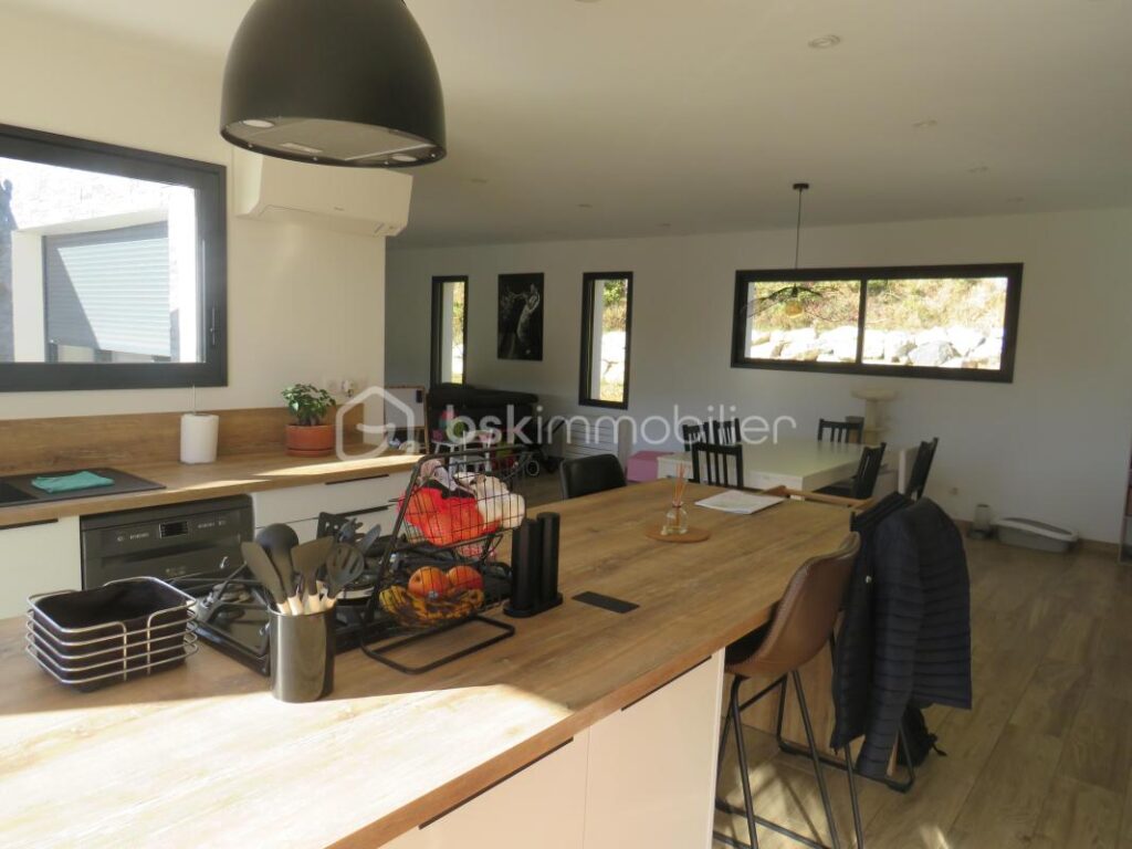 Maison plain-pied récente de 135 m² dans un cadre idyllique du Bas-Armagnac, RT 2012 sous garantie décennale – 4 pièces – 3 chambres – 135 m²