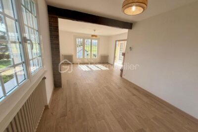 Maison 3 chambres – Vue dégagée sur la Côte Roannaise – Garage – Villerest (42) – 4 pièces – 3 chambres – 83 m²