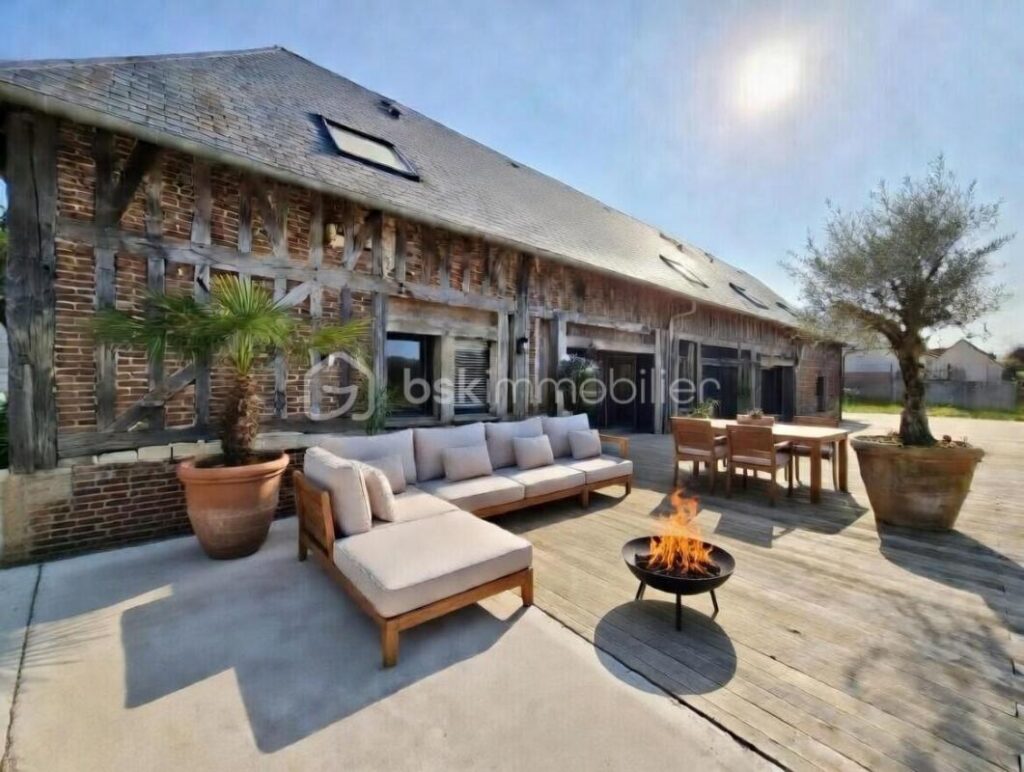 Longère exceptionnelle 330m² rénovée 6 chambres garage terrain 799m² DPE B – 11 pièces – 6 chambres – 330 m²