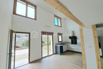 Maison d&rsquo;habitation rénovée 2026 avec vue dégagée en plein sud – 5 pièces – 3 chambres – 116 m²