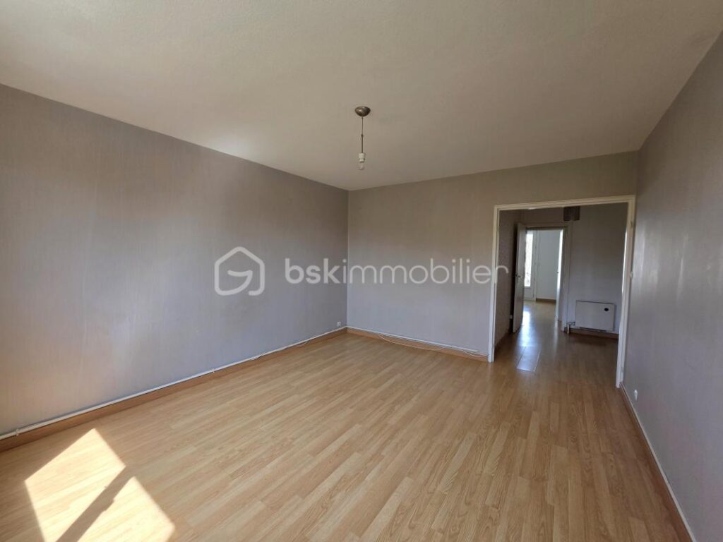 À VENDRE : T3 LUMINEUX & FONCTIONNEL – BRUGES CENTRE – 3 pièces – 2 chambres – 63 m²