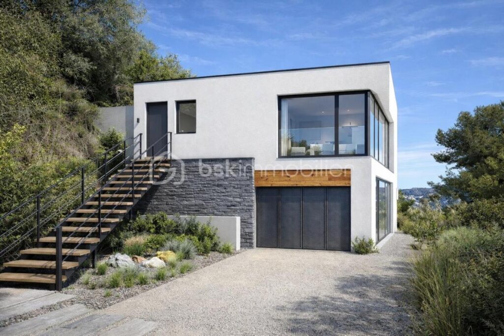 COLOMARS – IDEAL INVESTISSEUR – MAISON EN TRAVAUX INACHEVES – 500M² – TERRAIN 1975 M² – 20 MIN NICE – 6 pièces – 5 chambres – 499 m²